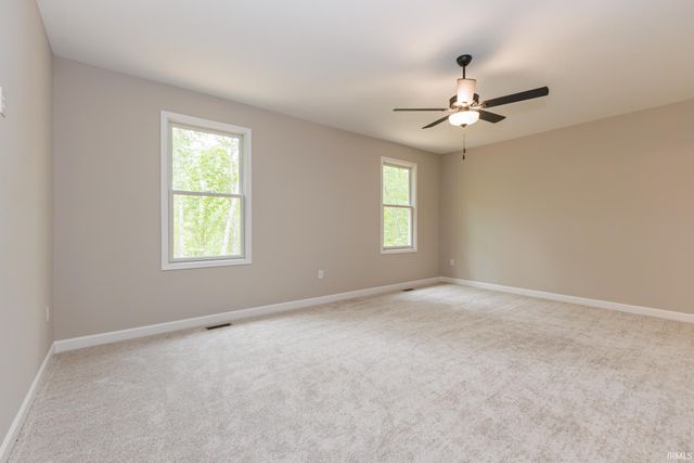 17 Red Oak Drive, Bedford, IN 47421