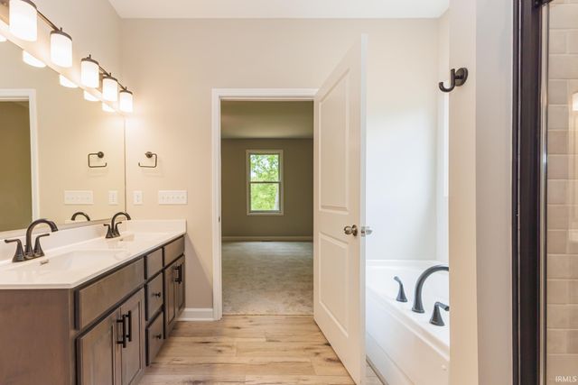 17 Red Oak Drive, Bedford, IN 47421