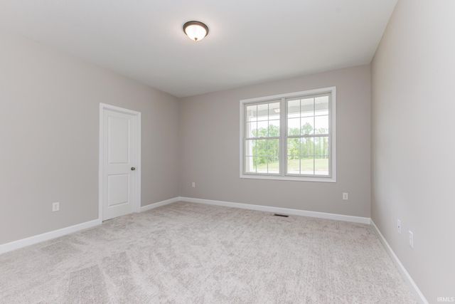 17 Red Oak Drive, Bedford, IN 47421