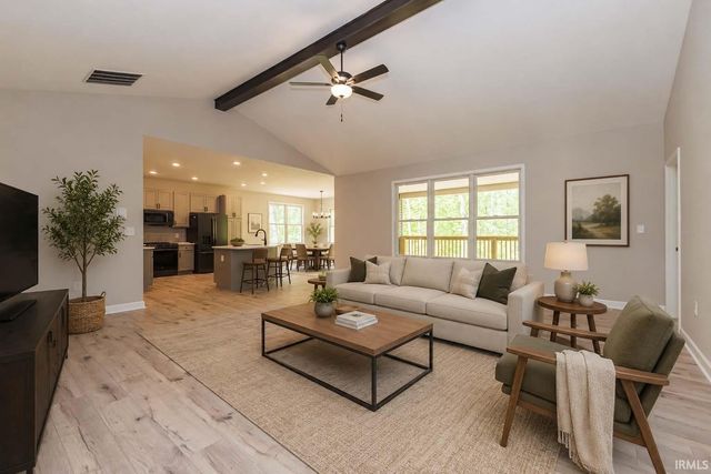 17 Red Oak Drive, Bedford, IN 47421