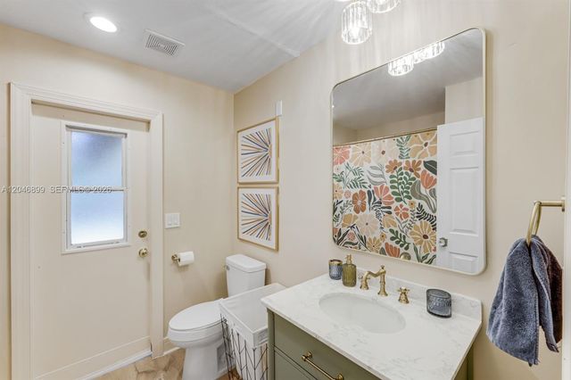 17845 Chesterfield Road, North Fort Myers, FL 33917