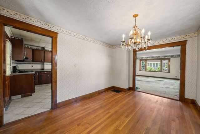 216 Park Ave, Weymouth, MA 02190