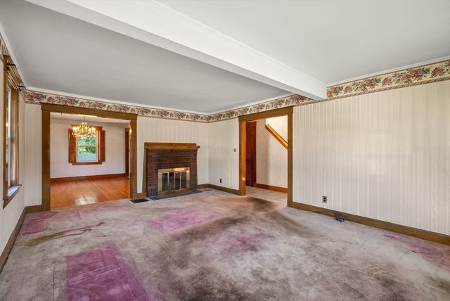 216 Park Ave, Weymouth, MA 02190