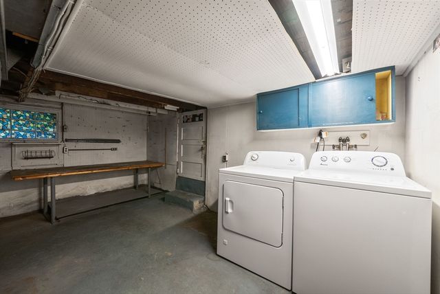 216 Park Ave, Weymouth, MA 02190