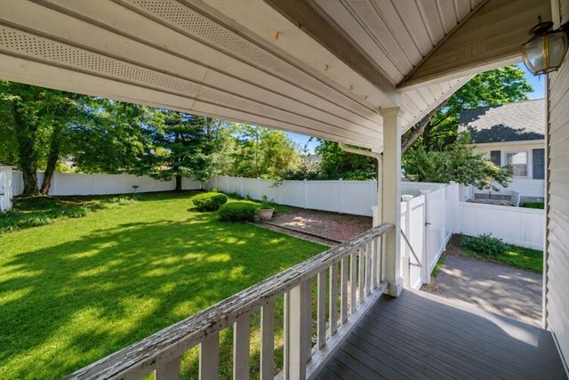 216 Park Ave, Weymouth, MA 02190