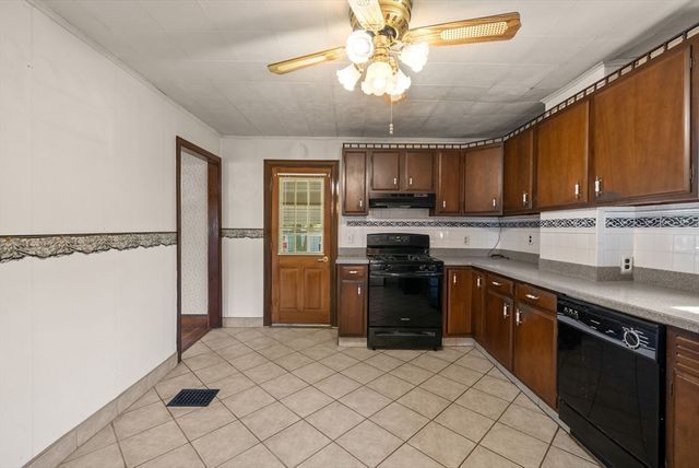 216 Park Ave, Weymouth, MA 02190