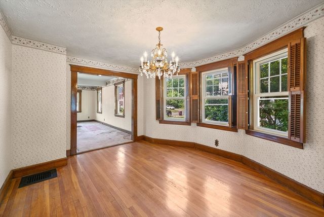216 Park Ave, Weymouth, MA 02190