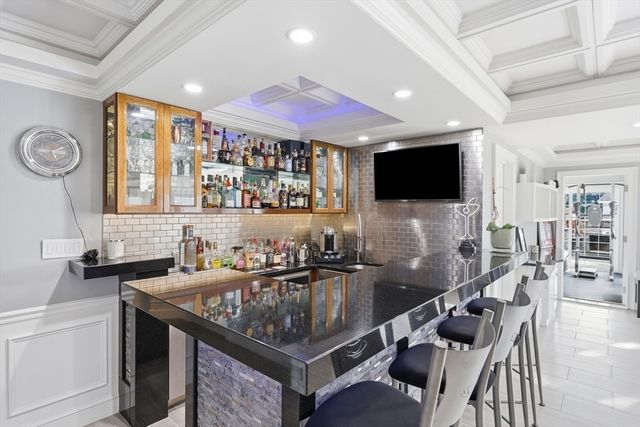 35 Oheir Way, Lowell, MA 01852