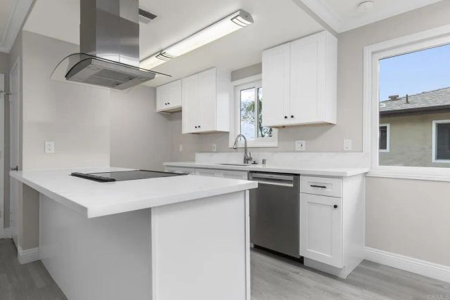 9857 MISSION GORGE RD 4, Santee, CA 92071