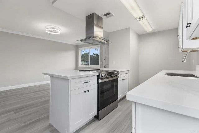 9857 MISSION GORGE RD 4, Santee, CA 92071