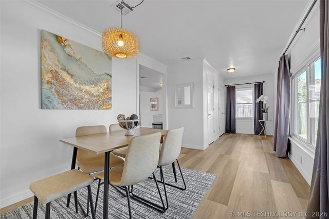 3813 E 21st Place, Tulsa, OK 74114