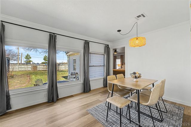 3813 E 21st Place, Tulsa, OK 74114