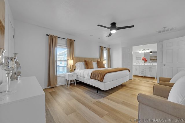 3813 E 21st Place, Tulsa, OK 74114