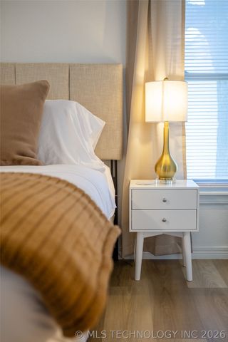 3813 E 21st Place, Tulsa, OK 74114