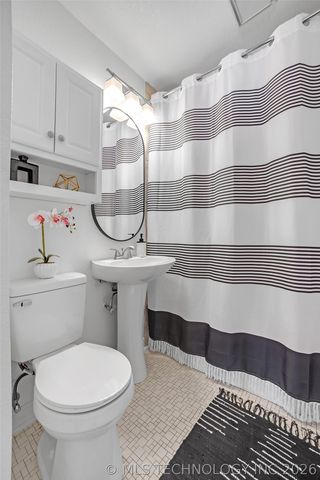 3813 E 21st Place, Tulsa, OK 74114