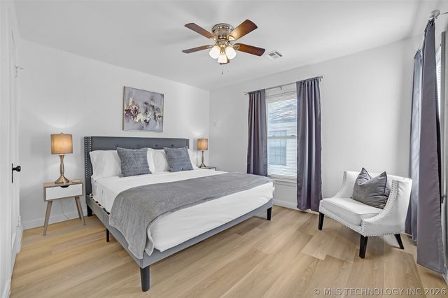 3813 E 21st Place, Tulsa, OK 74114