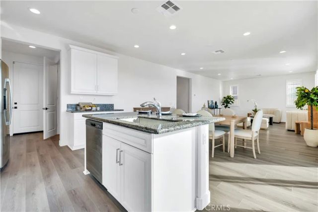 585 Haystack Loop, Perris, CA 92570