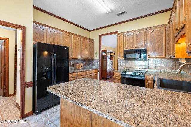 13025 Oak Ridge Drive, Olive Branch, MS 38654