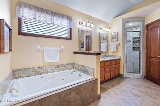 13025 Oak Ridge Drive, Olive Branch, MS 38654