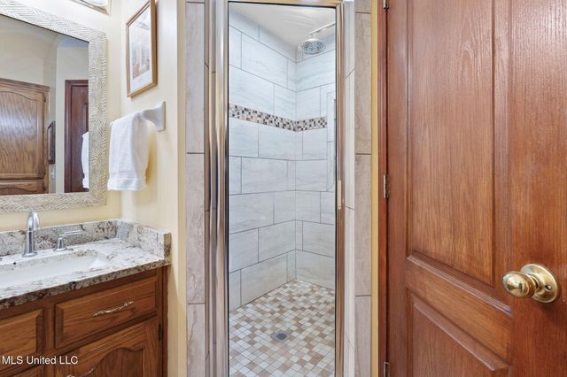 13025 Oak Ridge Drive, Olive Branch, MS 38654