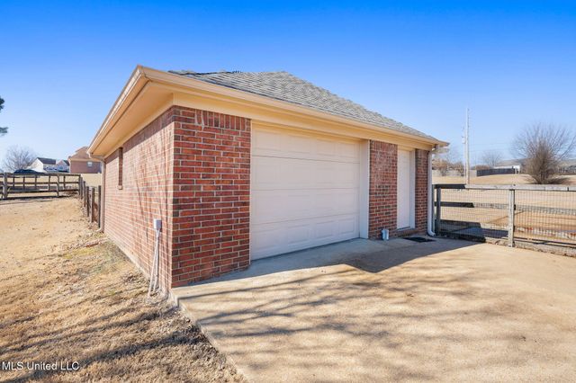 13025 Oak Ridge Drive, Olive Branch, MS 38654