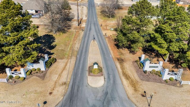 13025 Oak Ridge Drive, Olive Branch, MS 38654