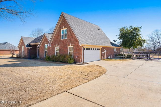 13025 Oak Ridge Drive, Olive Branch, MS 38654