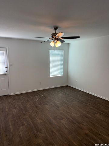 15510 Lemon Pepper, Von Ormy, TX 78073