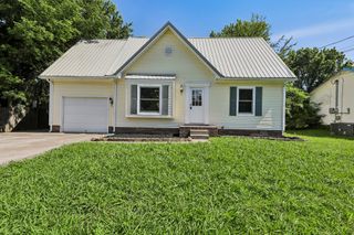 219 Jim Thorpe Dr, Clarksville, TN 37042
