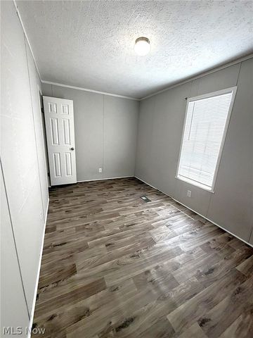 144 Virginia Avenue, Elyria, OH 44035