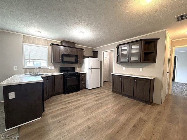 144 Virginia Avenue, Elyria, OH 44035
