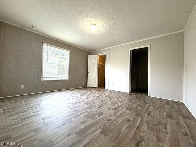 144 Virginia Avenue, Elyria, OH 44035