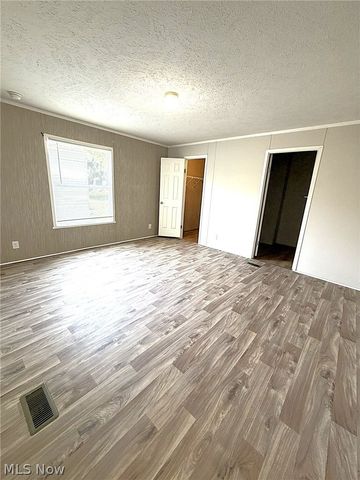 144 Virginia Avenue, Elyria, OH 44035