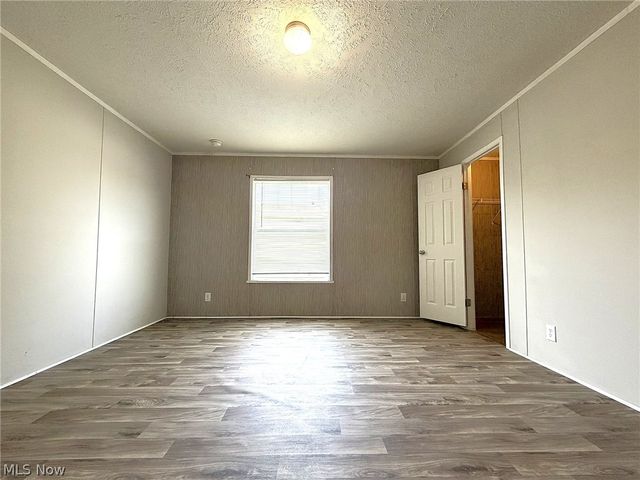 144 Virginia Avenue, Elyria, OH 44035