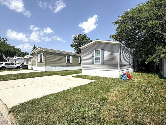 144 Virginia Avenue, Elyria, OH 44035