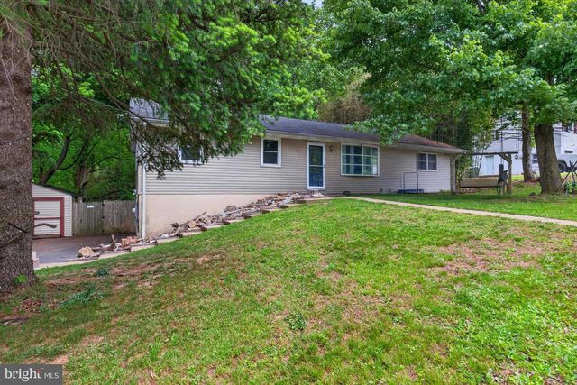 207 FORGE HILL RD, Wrightsville, PA 17368