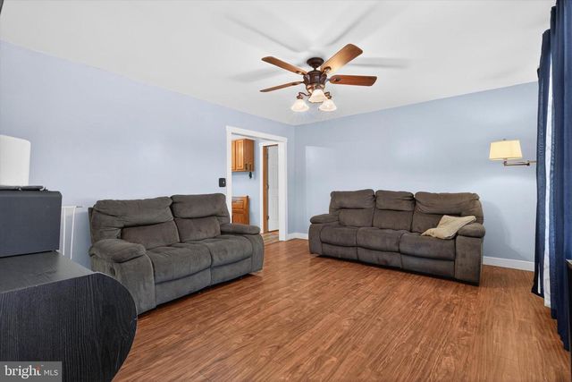 207 FORGE HILL RD, Wrightsville, PA 17368