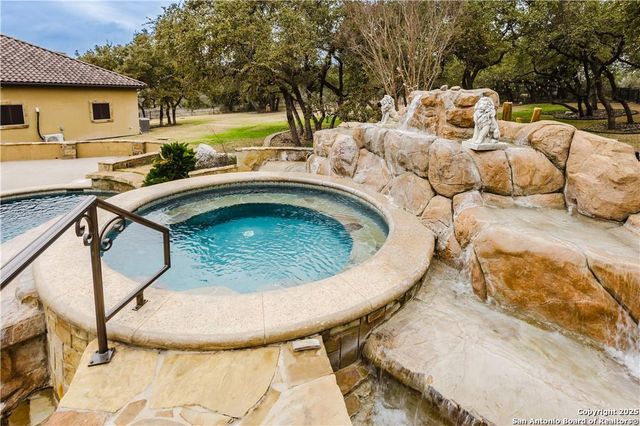 1024 spanish, New Braunfels, TX 78132