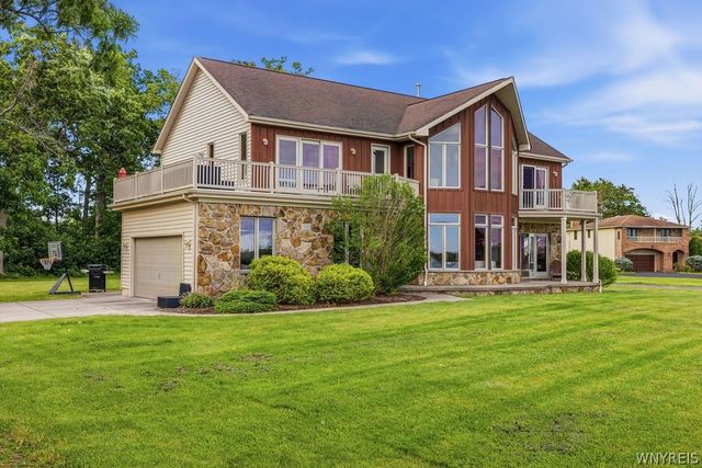 3199 West River Road, Grand Island, NY 14072