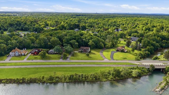 3199 West River Road, Grand Island, NY 14072