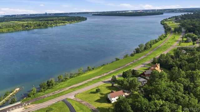3199 West River Road, Grand Island, NY 14072