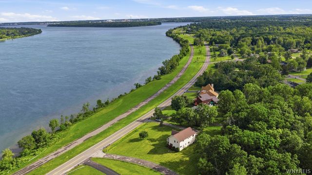 3199 West River Road, Grand Island, NY 14072