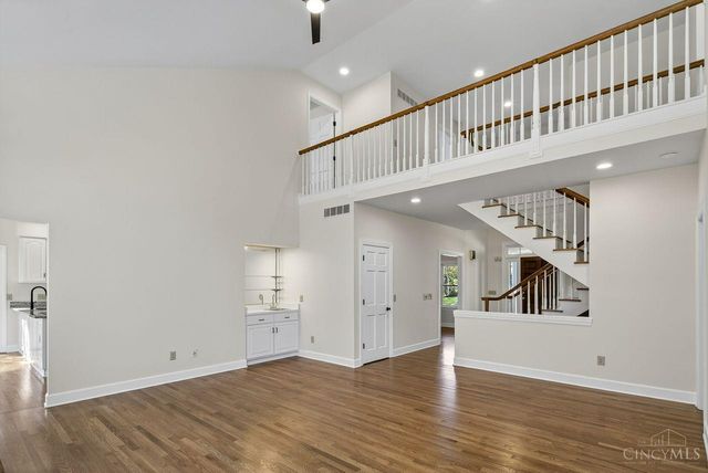 131 Lakeview Court, Loveland, OH 45140