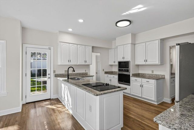 131 Lakeview Court, Loveland, OH 45140