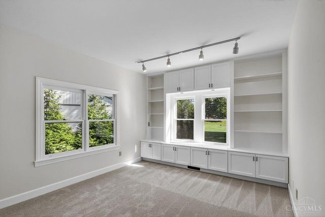 131 Lakeview Court, Loveland, OH 45140