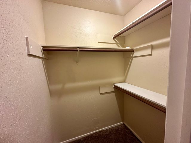 7646 Western Oak Lane, Houston, TX 77040