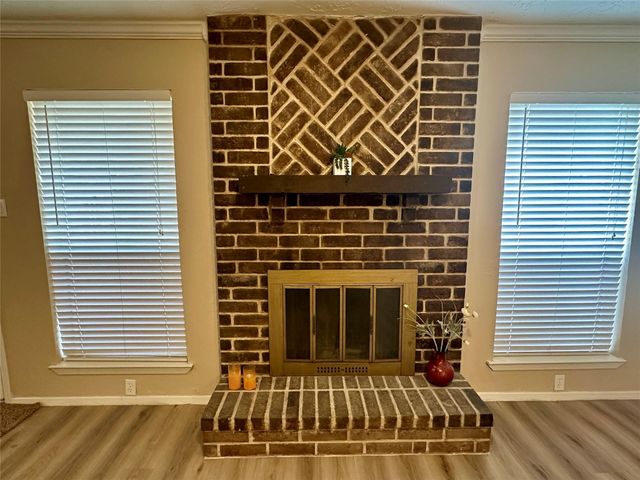 7646 Western Oak Lane, Houston, TX 77040