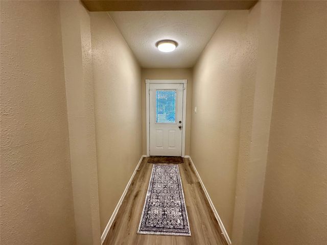 7646 Western Oak Lane, Houston, TX 77040