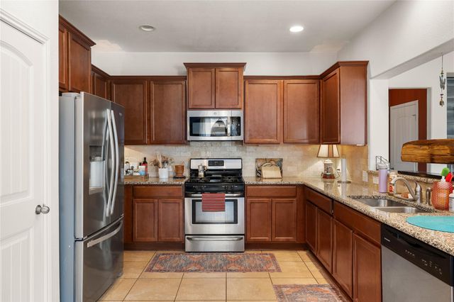 633 Schefer ST, Leander, TX 78641