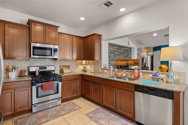 633 Schefer ST, Leander, TX 78641